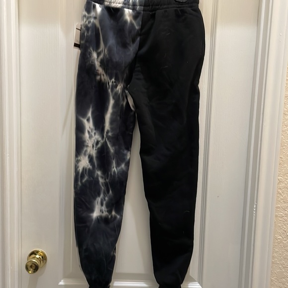 NWT HEARTS COLLECTIVE CLASSIC JOGGER - Picture 3 of 3